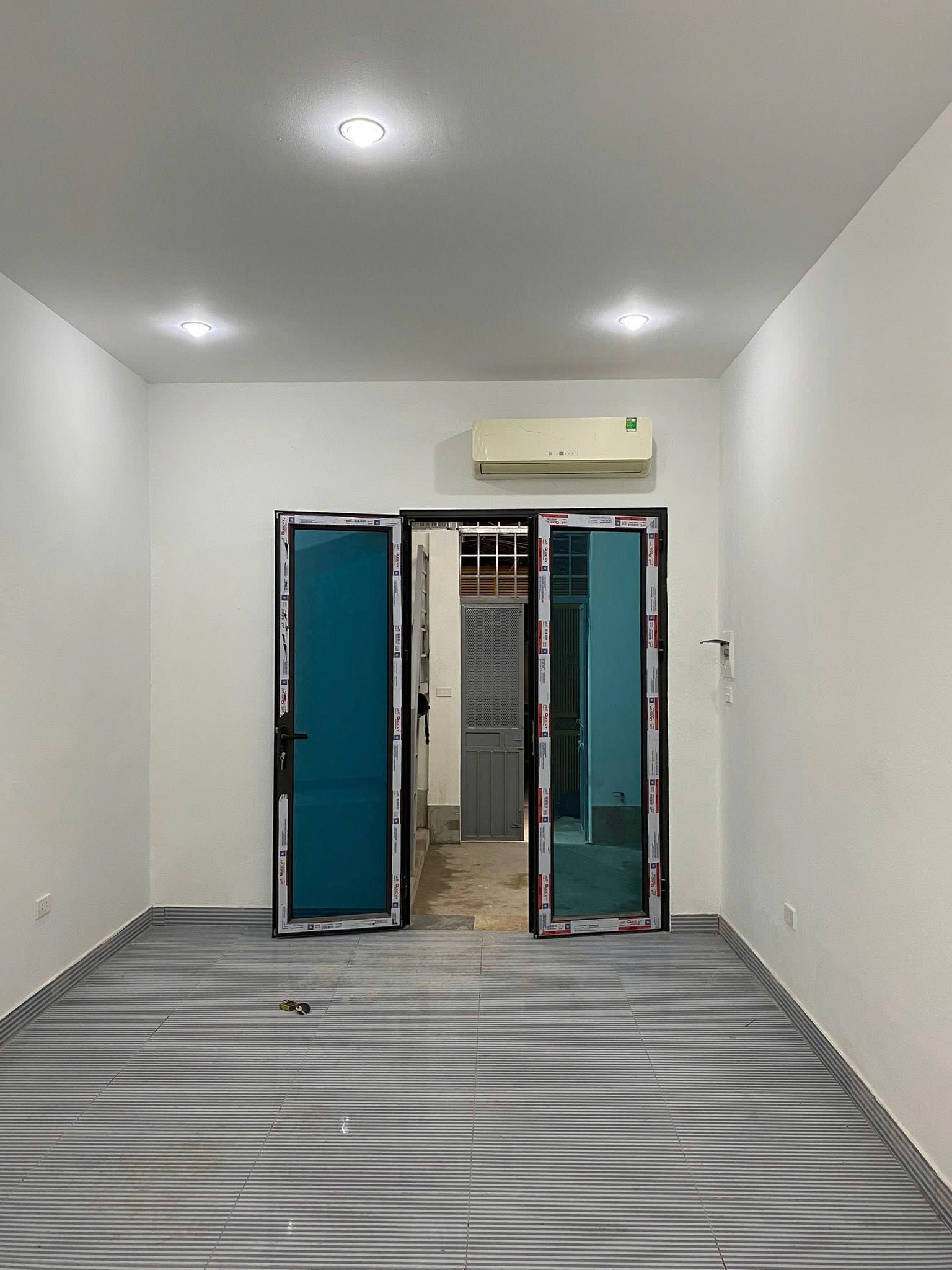 Cho thuê nhà ngõ 89 Lê Thanh Nghị 3 tầng x 35m2, 2 ngủ khép kín 8 triệu - Ảnh chính